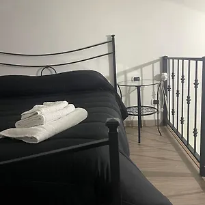 https://casa-caravaggio.hotels-amalfi.com